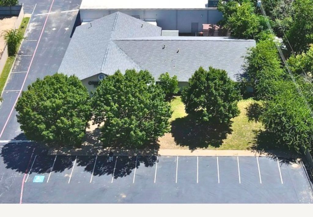 7708-7704 Maplewood Avenue, North Richland Hills, TX 76180