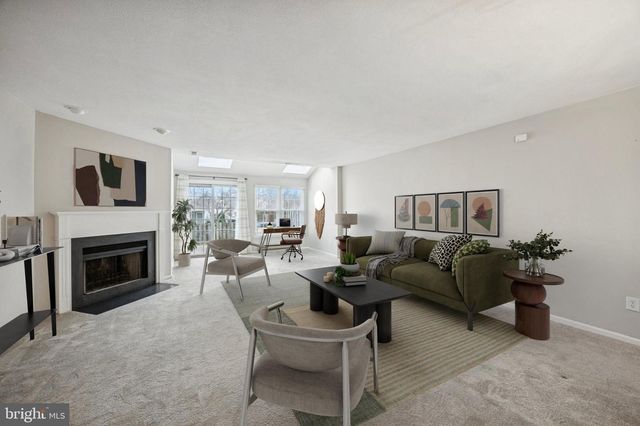 53 TAYLORS WAY, Holland, PA 18966