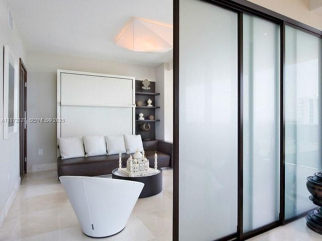 5875 Collins Ave 1008, Miami Beach, FL 33140