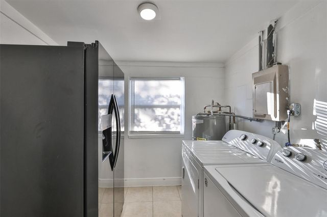 5620 HARDING BOULEVARD NE, St Petersburg, FL 33703