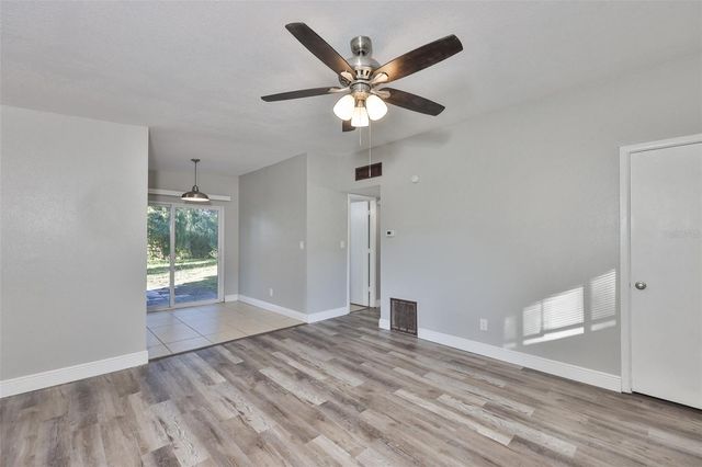 5620 HARDING BOULEVARD NE, St Petersburg, FL 33703