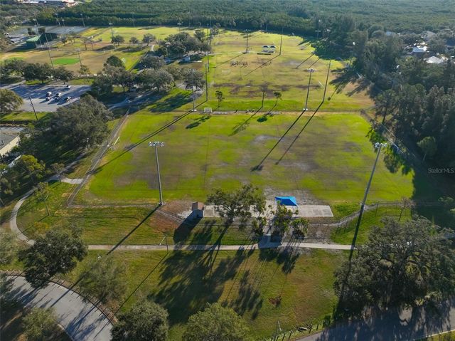 5620 HARDING BOULEVARD NE, St Petersburg, FL 33703