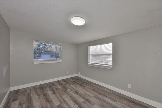 5620 HARDING BOULEVARD NE, St Petersburg, FL 33703