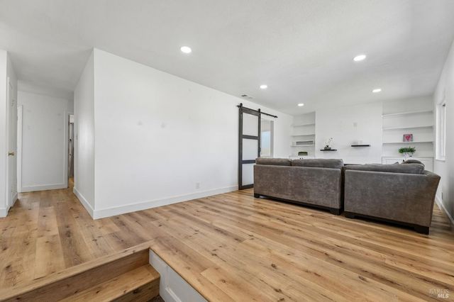 2120 Elliott Dr, American Canyon, CA 94503
