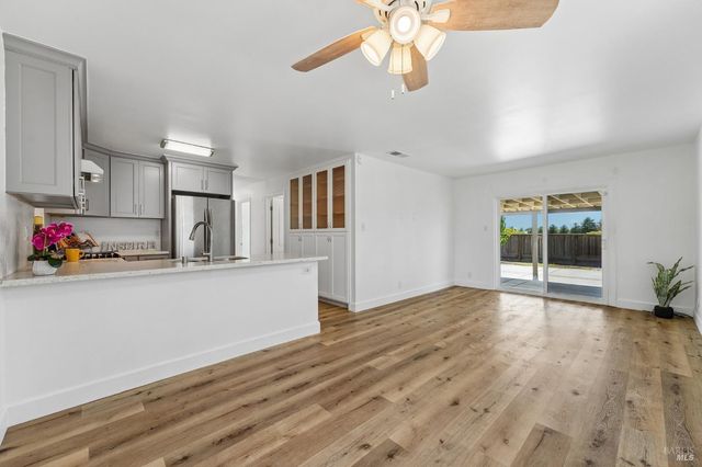 2120 Elliott Dr, American Canyon, CA 94503