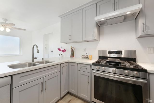 2120 Elliott Dr, American Canyon, CA 94503