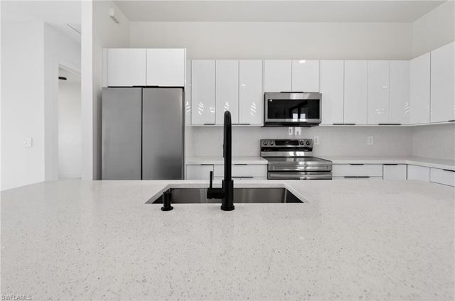 210 Pembroke ST, Lehigh Acres, FL 33974