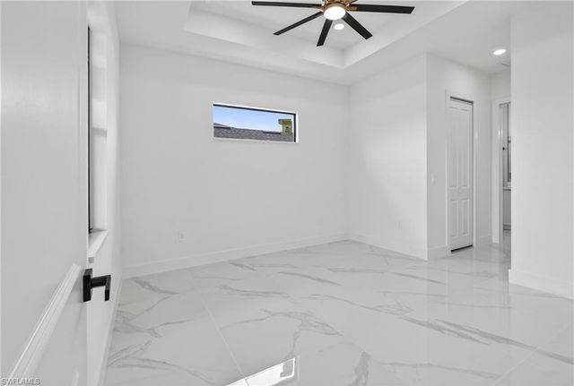 210 Pembroke ST, Lehigh Acres, FL 33974