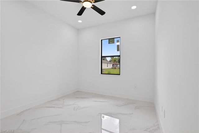 210 Pembroke ST, Lehigh Acres, FL 33974
