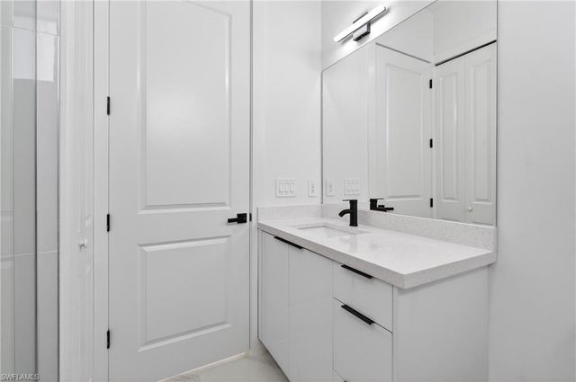 210 Pembroke ST, Lehigh Acres, FL 33974