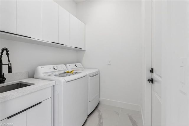210 Pembroke ST, Lehigh Acres, FL 33974