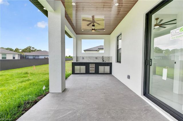210 Pembroke ST, Lehigh Acres, FL 33974