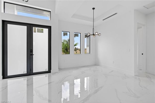 210 Pembroke ST, Lehigh Acres, FL 33974