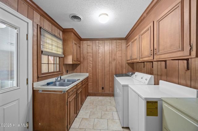 4984 Nc 33, Tarboro, NC 27886