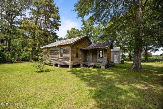 4984 Nc 33, Tarboro, NC 27886