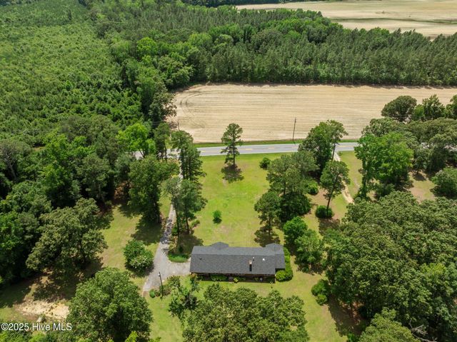 4984 Nc 33, Tarboro, NC 27886