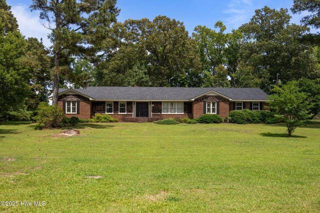 4984 Nc 33, Tarboro, NC 27886