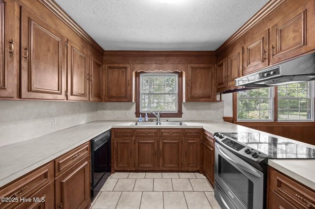 4984 Nc 33, Tarboro, NC 27886