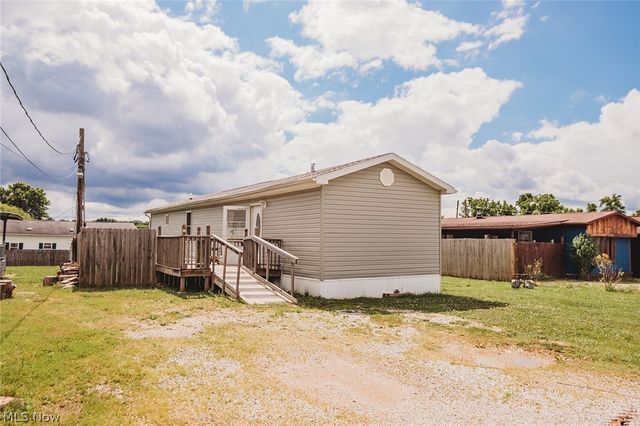 43 Thorn Street, Parkersburg, WV 26101
