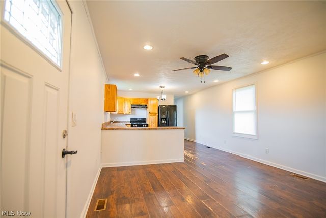 43 Thorn Street, Parkersburg, WV 26101