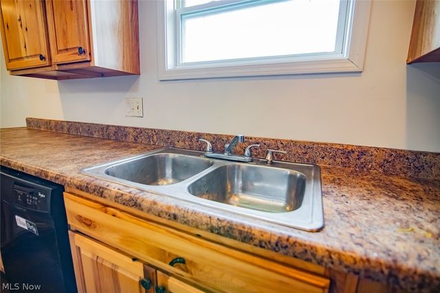 43 Thorn Street, Parkersburg, WV 26101