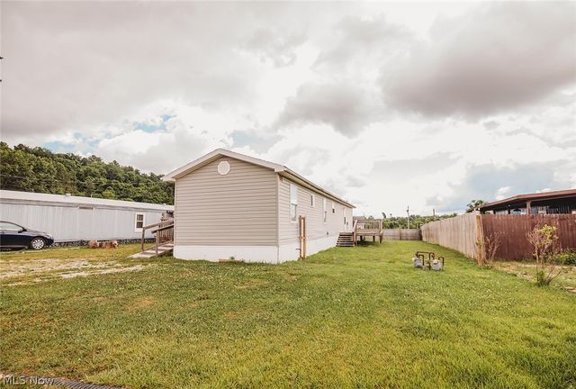 43 Thorn Street, Parkersburg, WV 26101