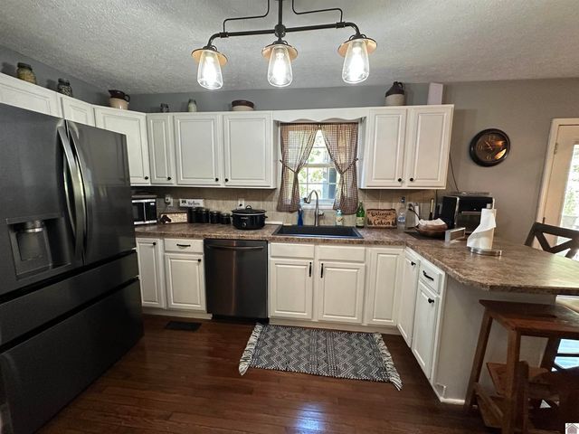 330 Alexander Road, Dawson Springs, KY 42408