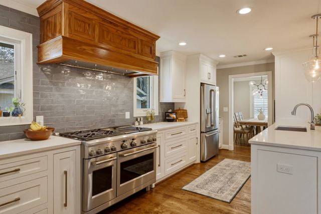 7017 Town North Drive, Dallas, TX 75231