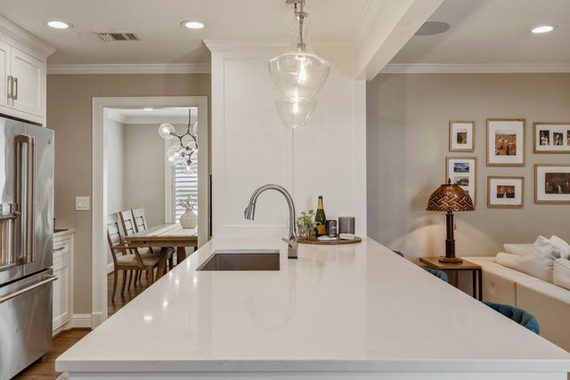 7017 Town North Drive, Dallas, TX 75231