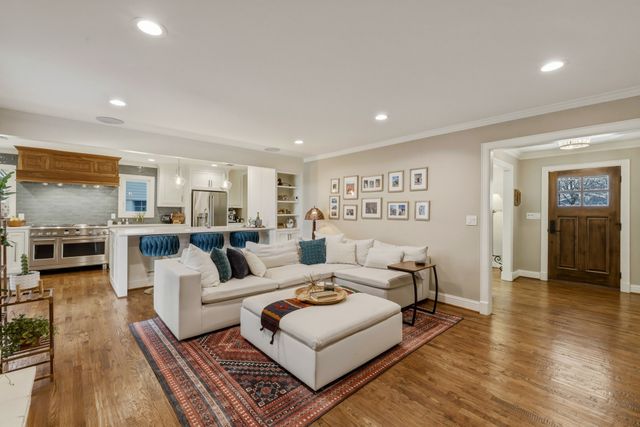 7017 Town North Drive, Dallas, TX 75231