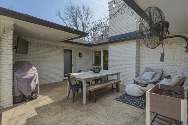 7017 Town North Drive, Dallas, TX 75231