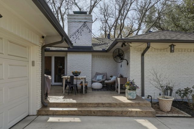 7017 Town North Drive, Dallas, TX 75231