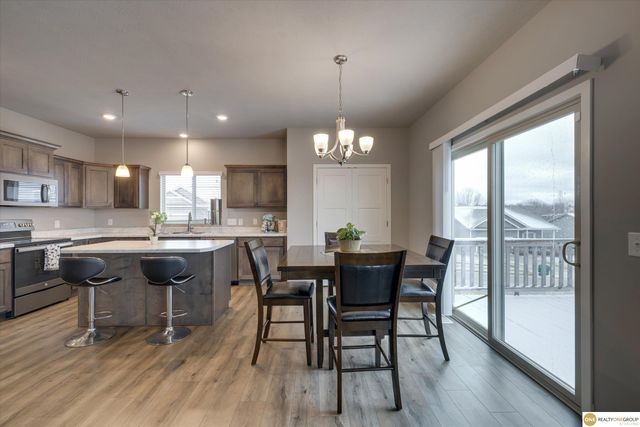 1928 Canyon Street, Bellevue, NE 68123