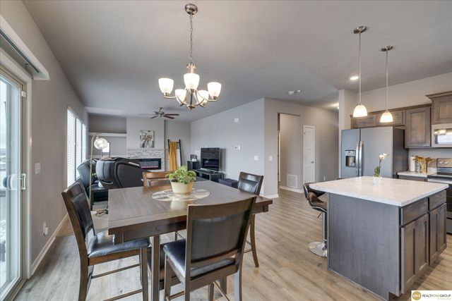 1928 Canyon Street, Bellevue, NE 68123