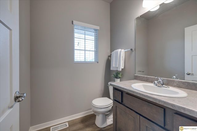 1928 Canyon Street, Bellevue, NE 68123