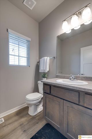 1928 Canyon Street, Bellevue, NE 68123