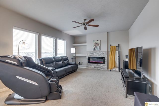 1928 Canyon Street, Bellevue, NE 68123