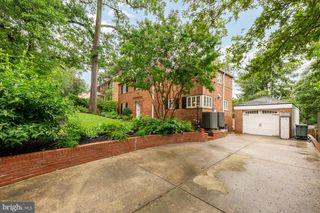 811 26TH PL S, Arlington, VA 22202