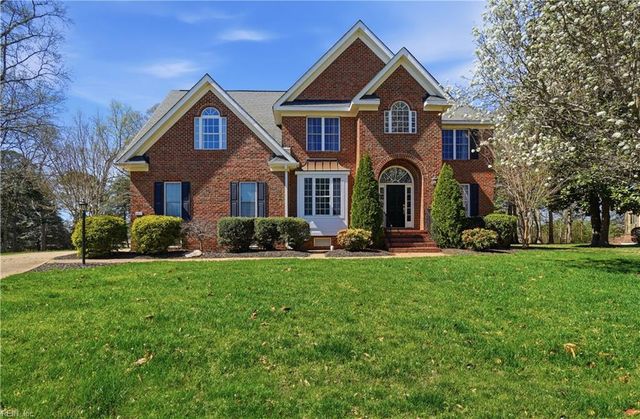 6533 Harbour Pointe DR, Suffolk, VA 23435