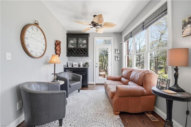 6533 Harbour Pointe DR, Suffolk, VA 23435