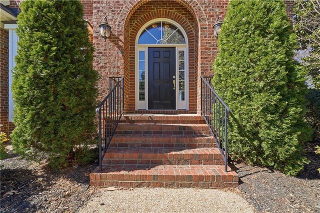 6533 Harbour Pointe DR, Suffolk, VA 23435