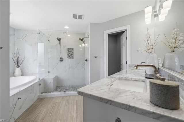 6533 Harbour Pointe DR, Suffolk, VA 23435