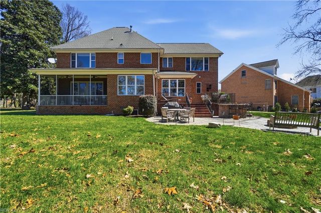 6533 Harbour Pointe DR, Suffolk, VA 23435