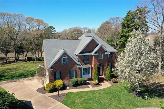 6533 Harbour Pointe DR, Suffolk, VA 23435