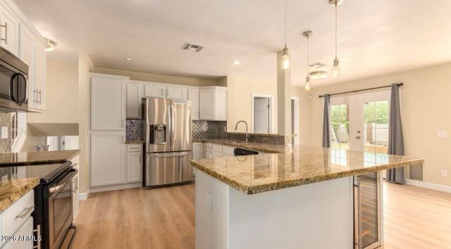 919 E LA JOLLA Drive, Tempe, AZ 85282