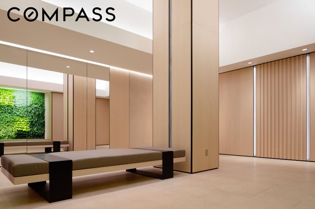 785 5th Ave Apt 12C, New York City, NY 10022