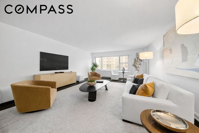785 5th Ave Apt 12C, New York City, NY 10022