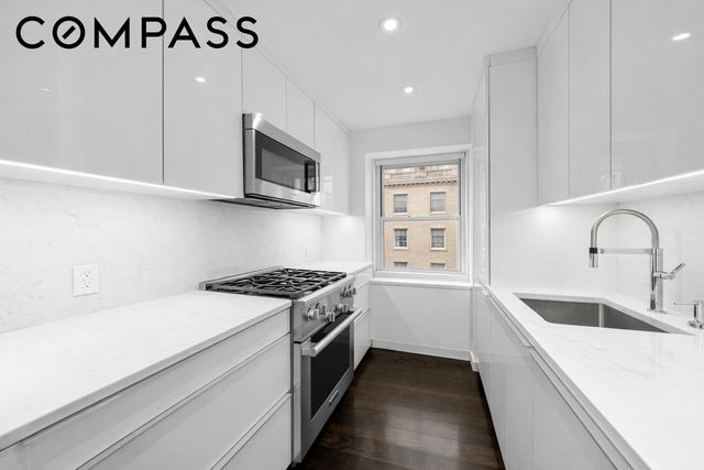 785 5th Ave Apt 12C, New York City, NY 10022