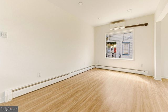 16 MADISON AVE, Laurel Springs, NJ 08021