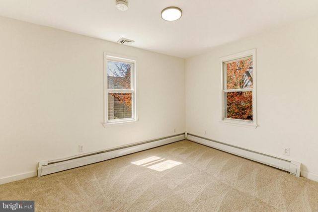 16 MADISON AVE, Laurel Springs, NJ 08021